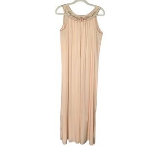 VTG Lorraine‎ light peach sleeveless long nightgown lace neckline. Size M